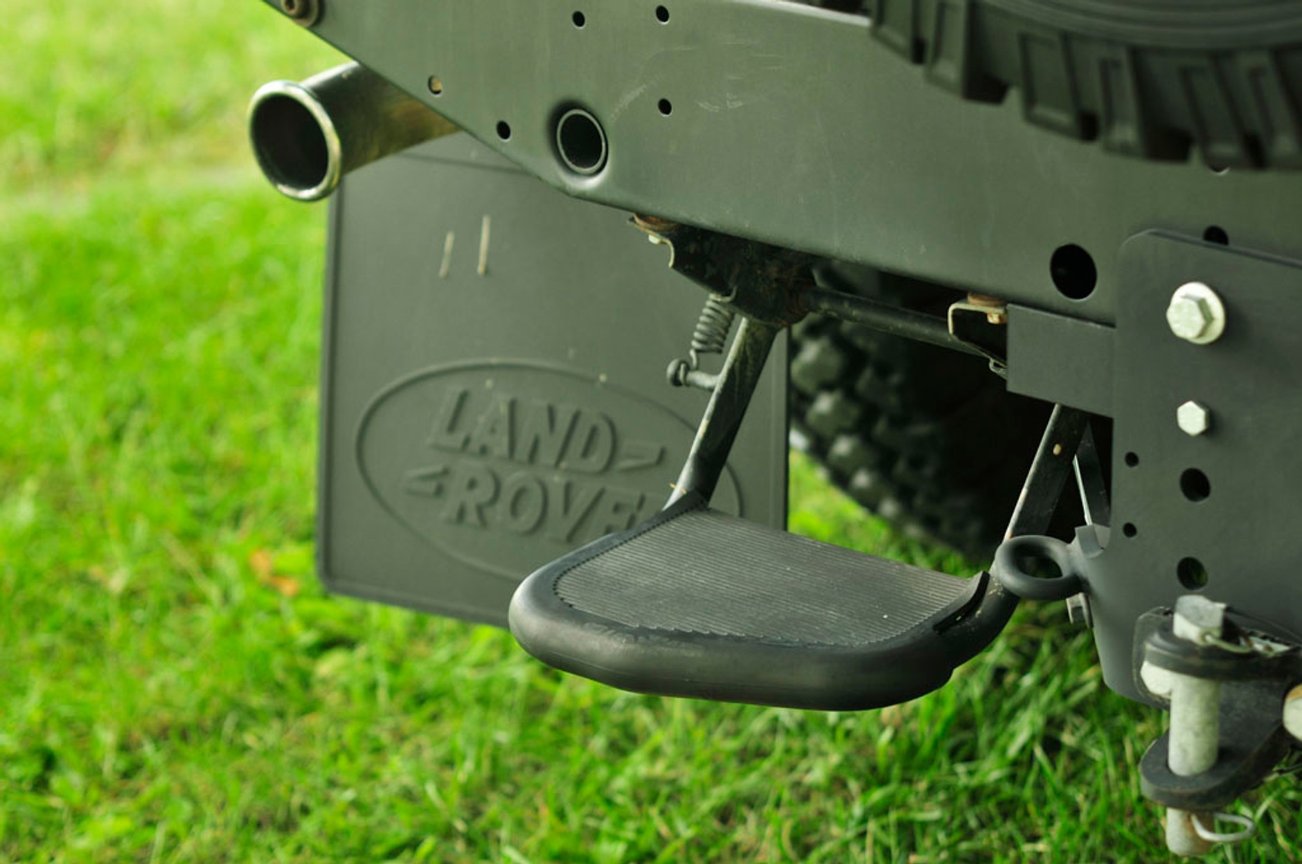 Garaż marzeń: Jaguar F-Type i Land Rover Defender - Brytyjscy łamacze serc