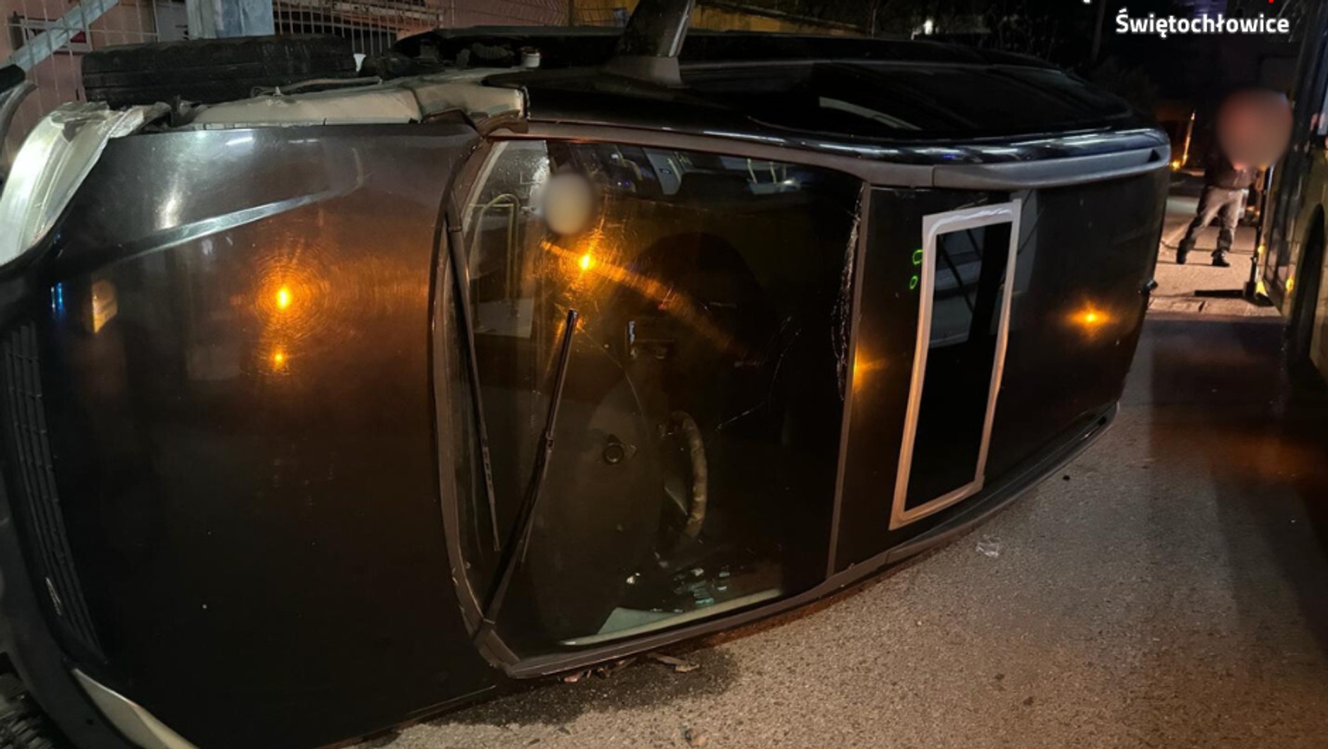 Obraz pochodzący z serwisu https://slaska.policja.gov.pl/kat/informacje/wiadomosci/382763,O-wlos-od-tragedii.html