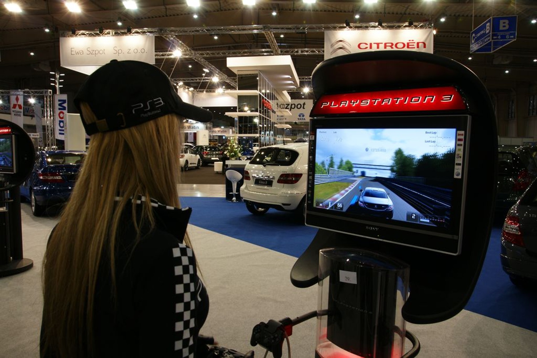 Poznań Motor Show 2010: honor uratowali dilerzy (galeria)