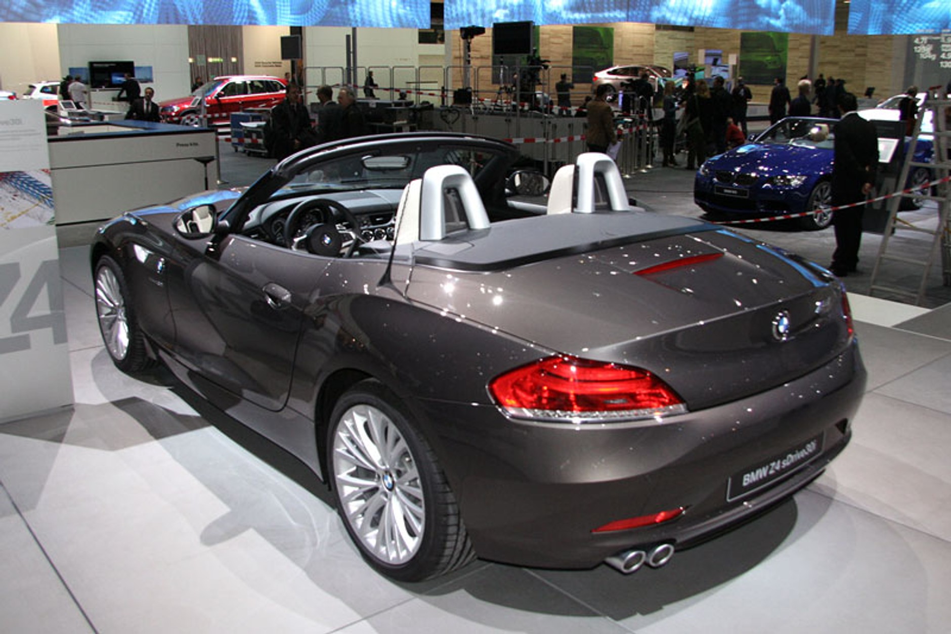 Genewa 2009: pierwsze wrażenia (fotogaleria 1.)