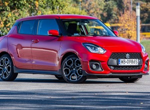Suzuki Swift do serwisu - nie trzaskać drzwiami, bo wybuchnie!