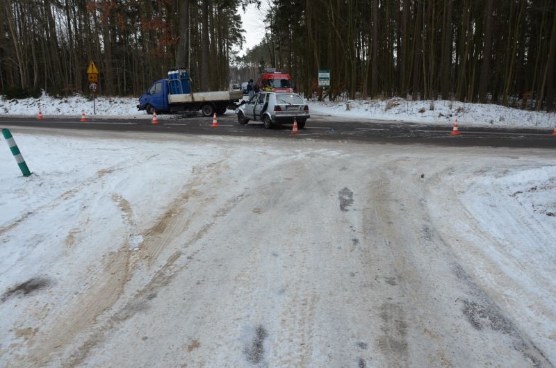 Kierowca Volkswagena spowodował wypadek. Przekroczył skalę alkomatu