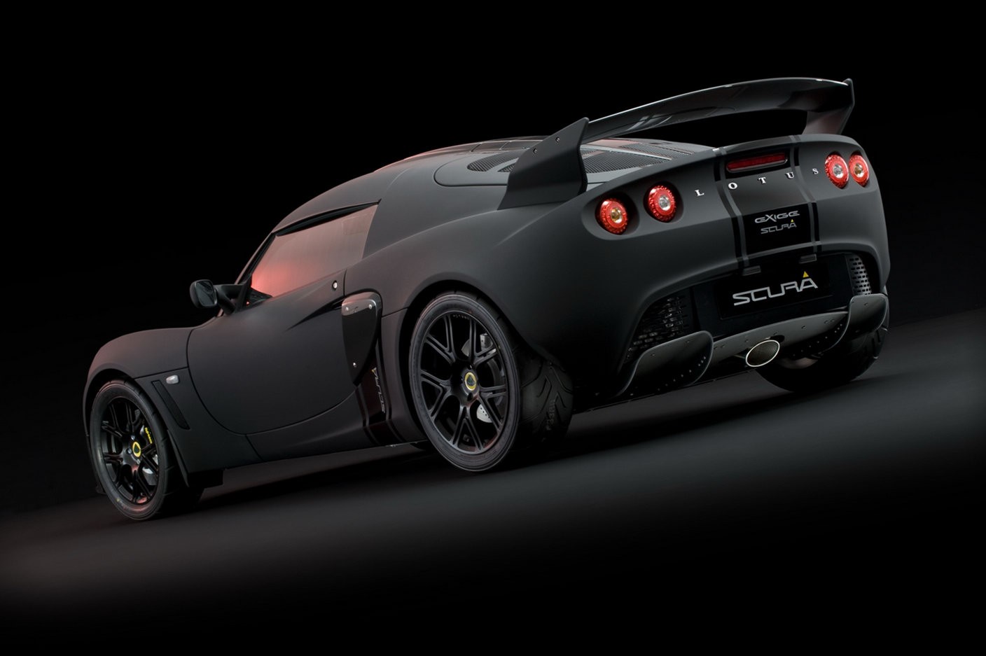Lotus Exige Scura - Limitowana edycja w czarnym macie