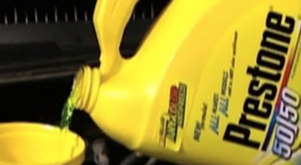 Jak wymienić płyn w układzie chłodzącym?