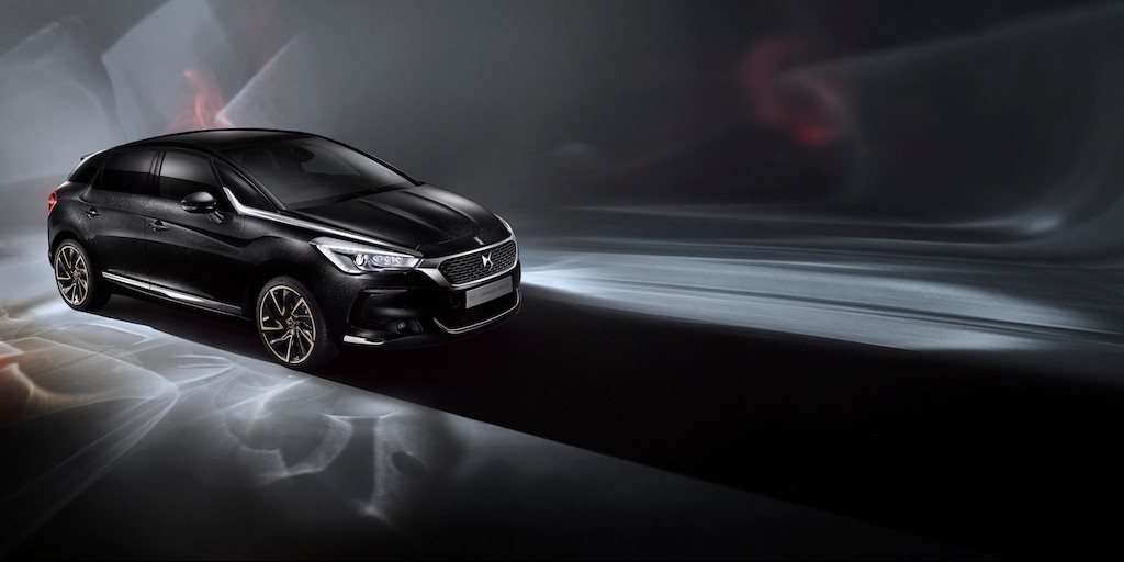 DS 5 na salonie  Paryżu