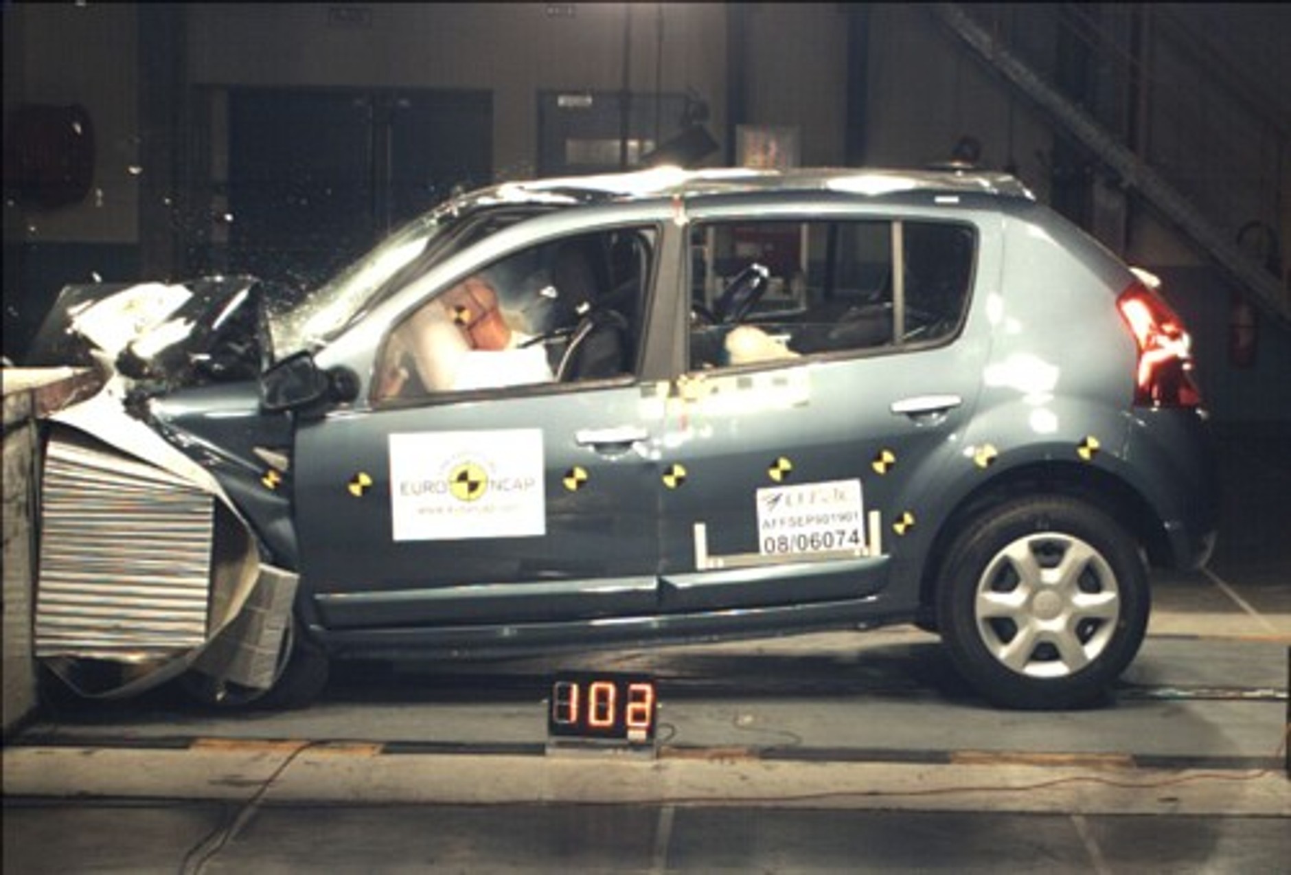 Euro NCAP rozbił 12 samochodów - najnowsze wyniki testów zderzeniowych