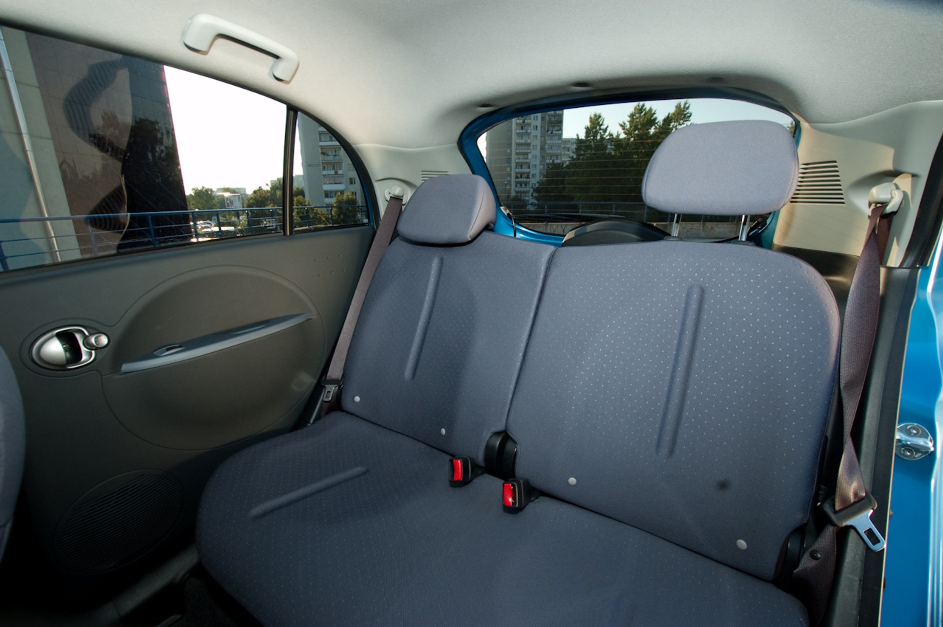 Peugeot iOn – uzależniony od elektryczności