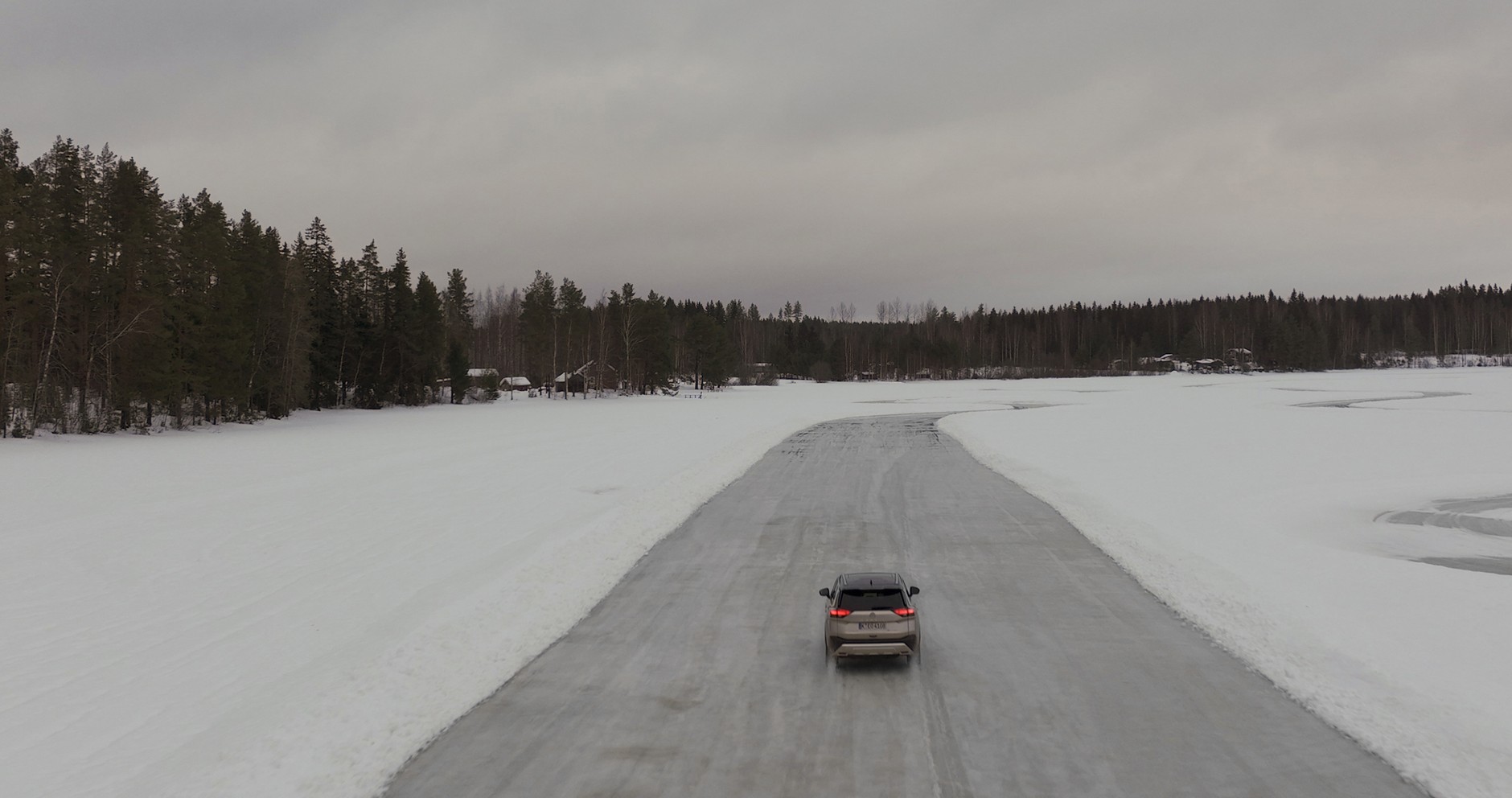 Nissany X-Trail i Ariya e-4ORCE
