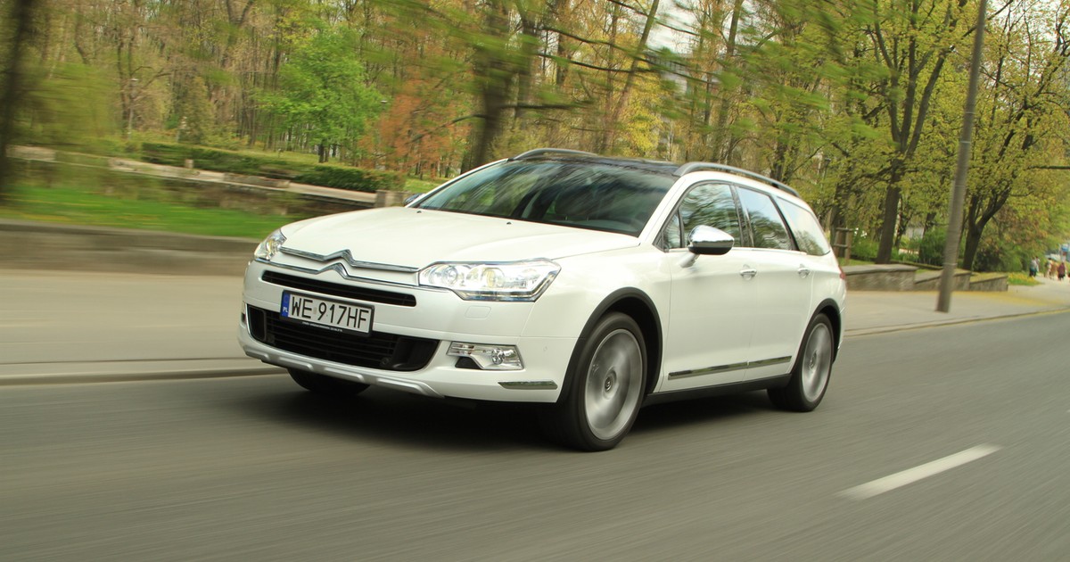 Citroen C5 CrossTourer 2.2 HDi aut (10)