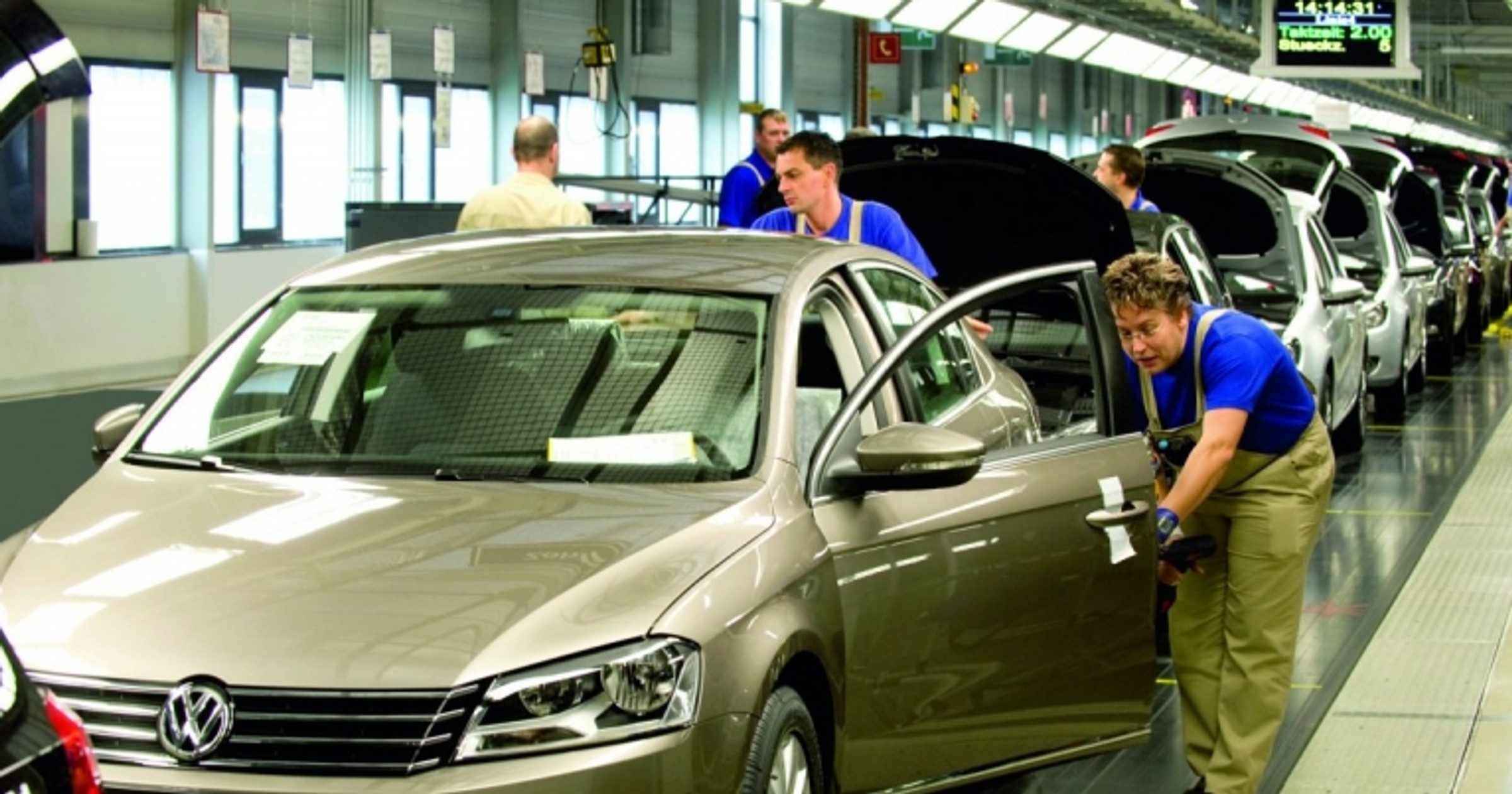 Volkswagen wstrzymuje produkcję Passata