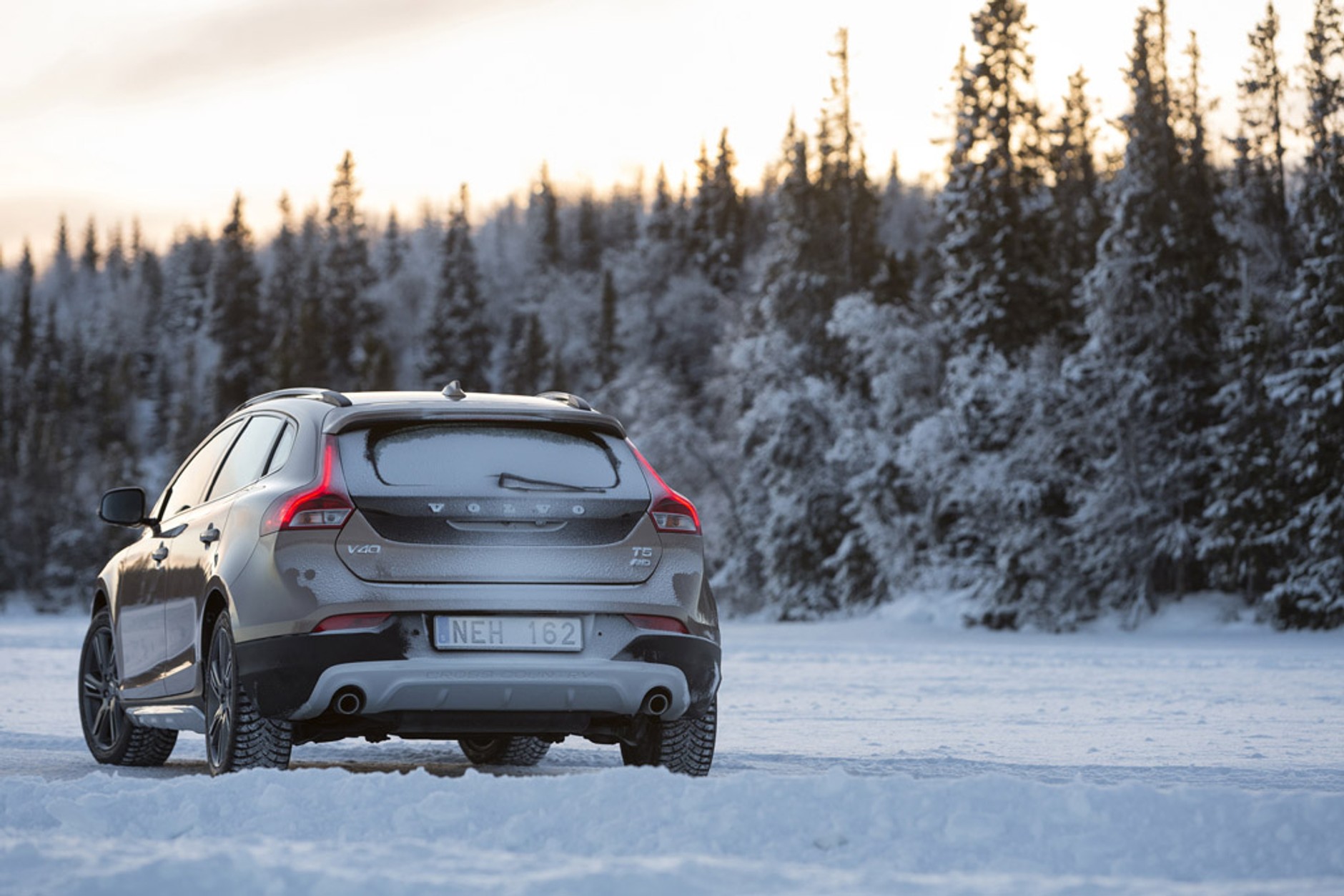 Volvo V40 T5 AWD Cross Country: szwedzka tradycja