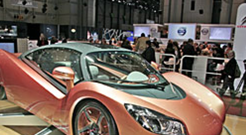 Genewa 2009: Rinspeed iChange – elektryczny bolid dla trzech osób