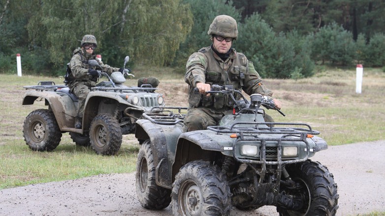 Zobacz, czym jeździ polskie wojsko