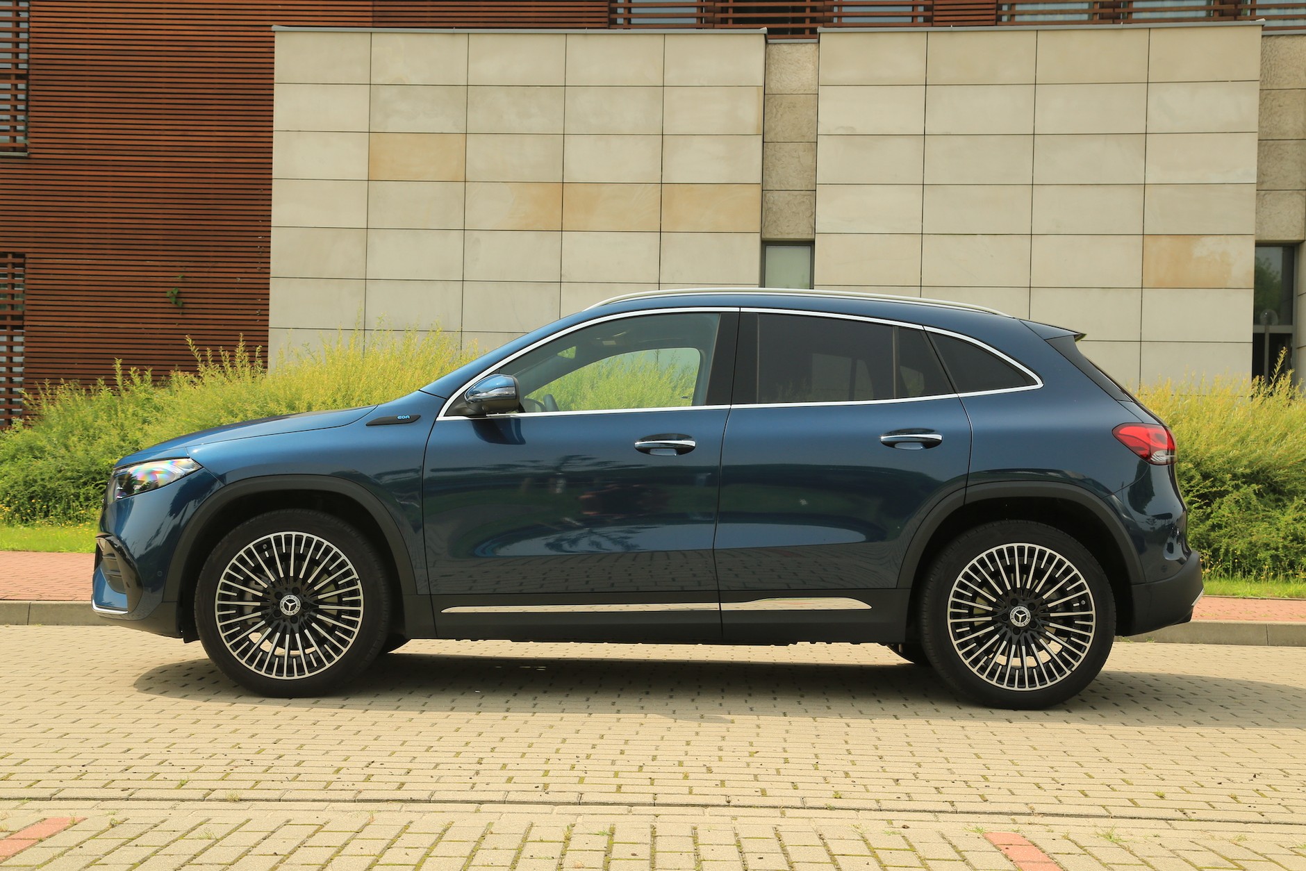 Mercedes EQA 250 (2021)