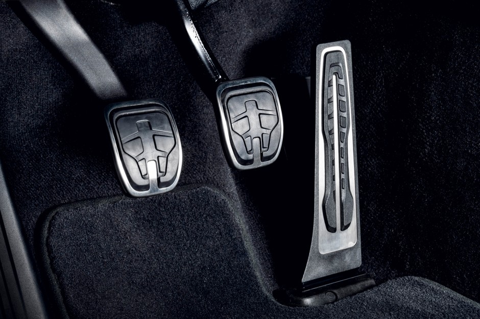 Toyota Supra pedały, sprzęgło, hamulec, gaz