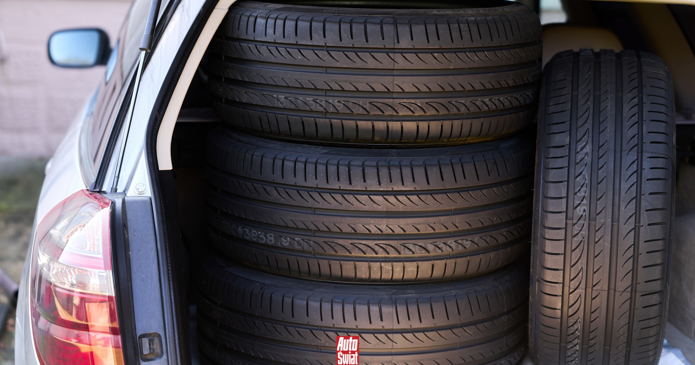 Jak przechować opony, żeby ich nie zepsuć? Jeśli popełnisz błąd, będziesz żałować