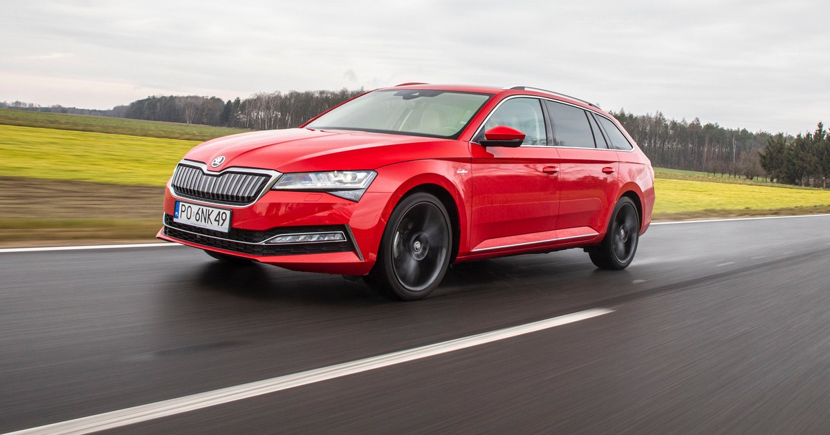 Skoda Superb iV – oszczędność bez wyrzeczeń