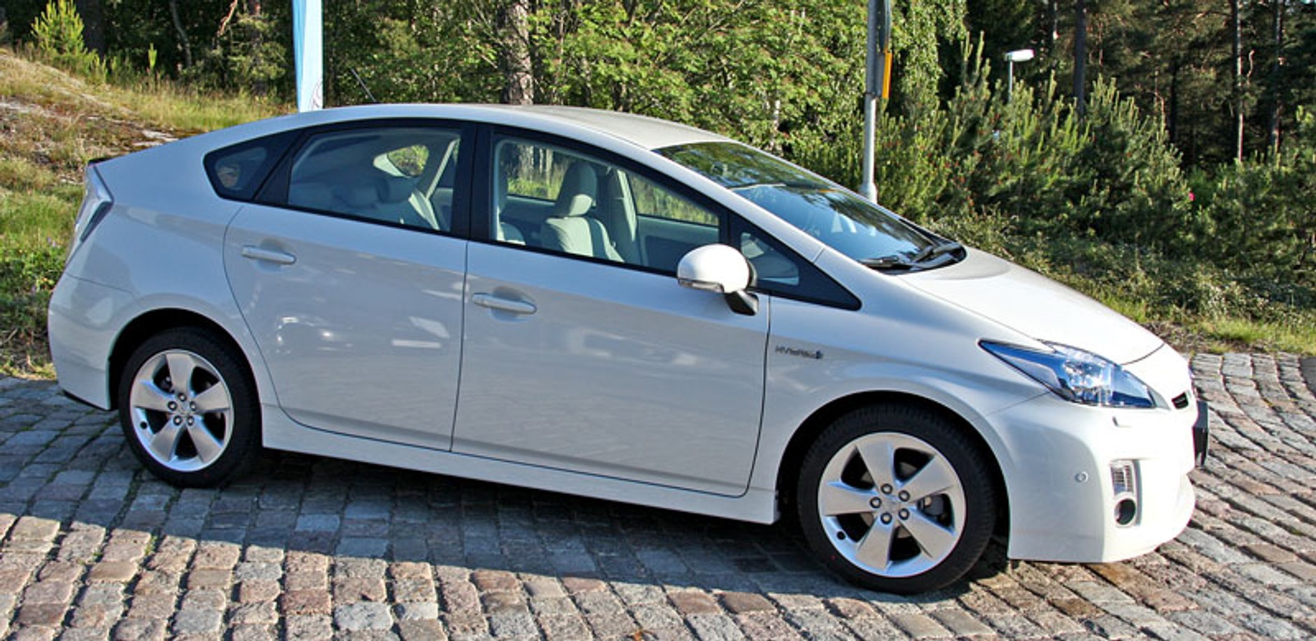 Japan Car of the Year 2009-2010 dla Toyoty Prius