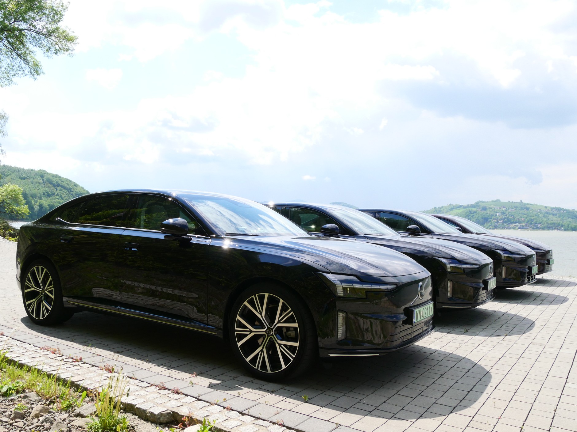 Volvo ES90. Flagowa, elektryczna limuzyna Volvo