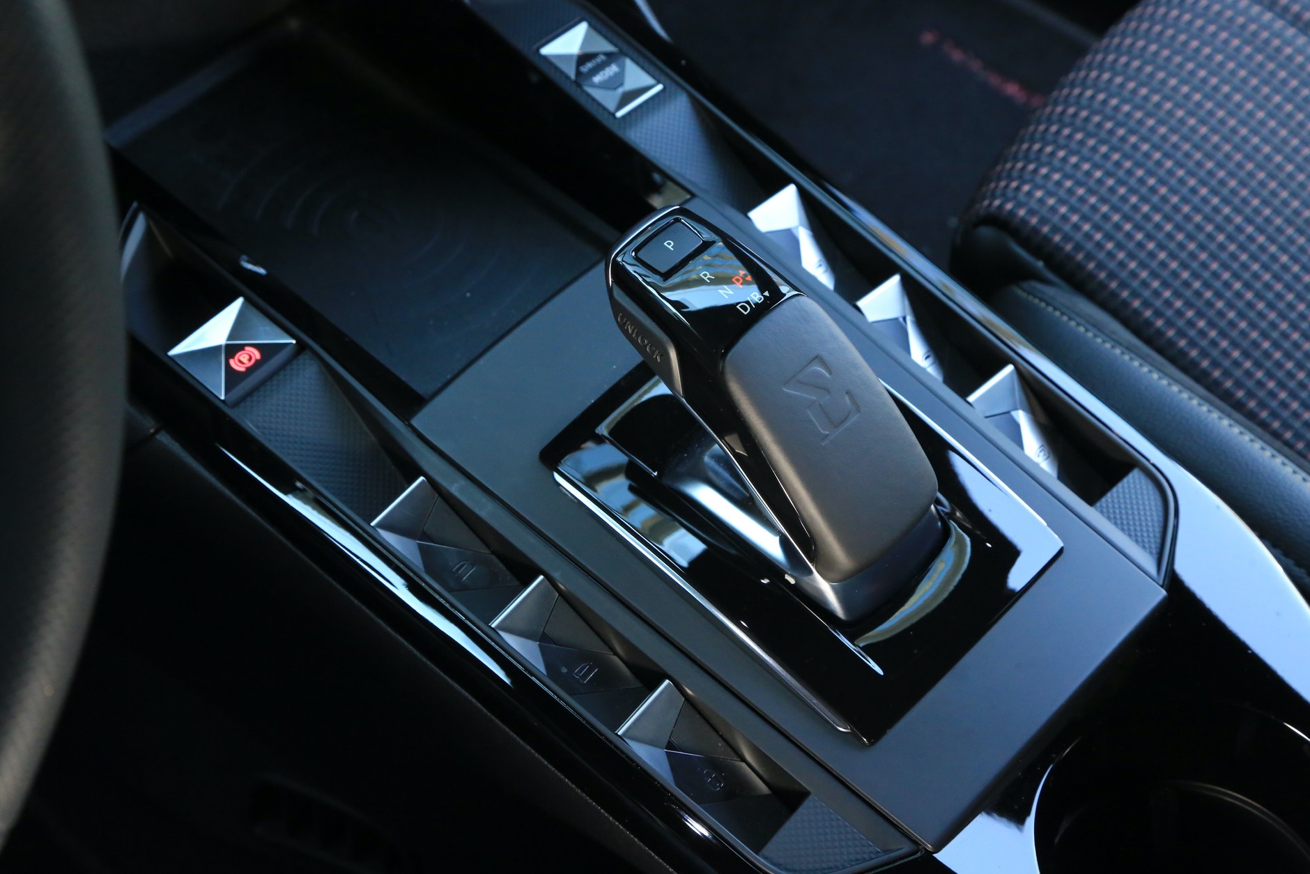 DS 3 Crossback E-Tense