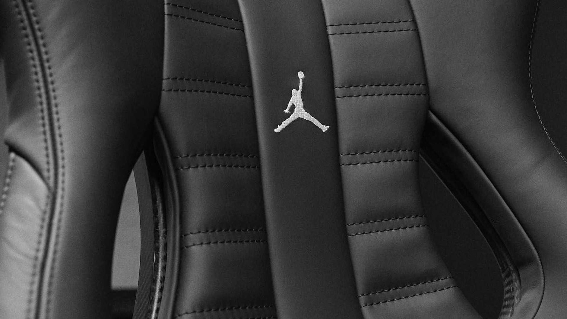 Niemiecki tuner Mansory stworzył... kosiarkę ogrodową