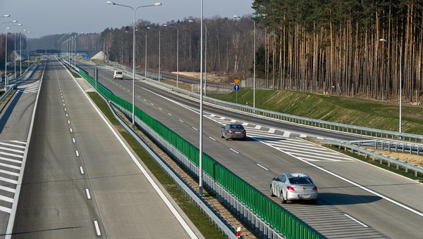 Policjanci zostali postawieni na nogi po telefonie od kobiety. Szybko ruszyli na autostradę A2