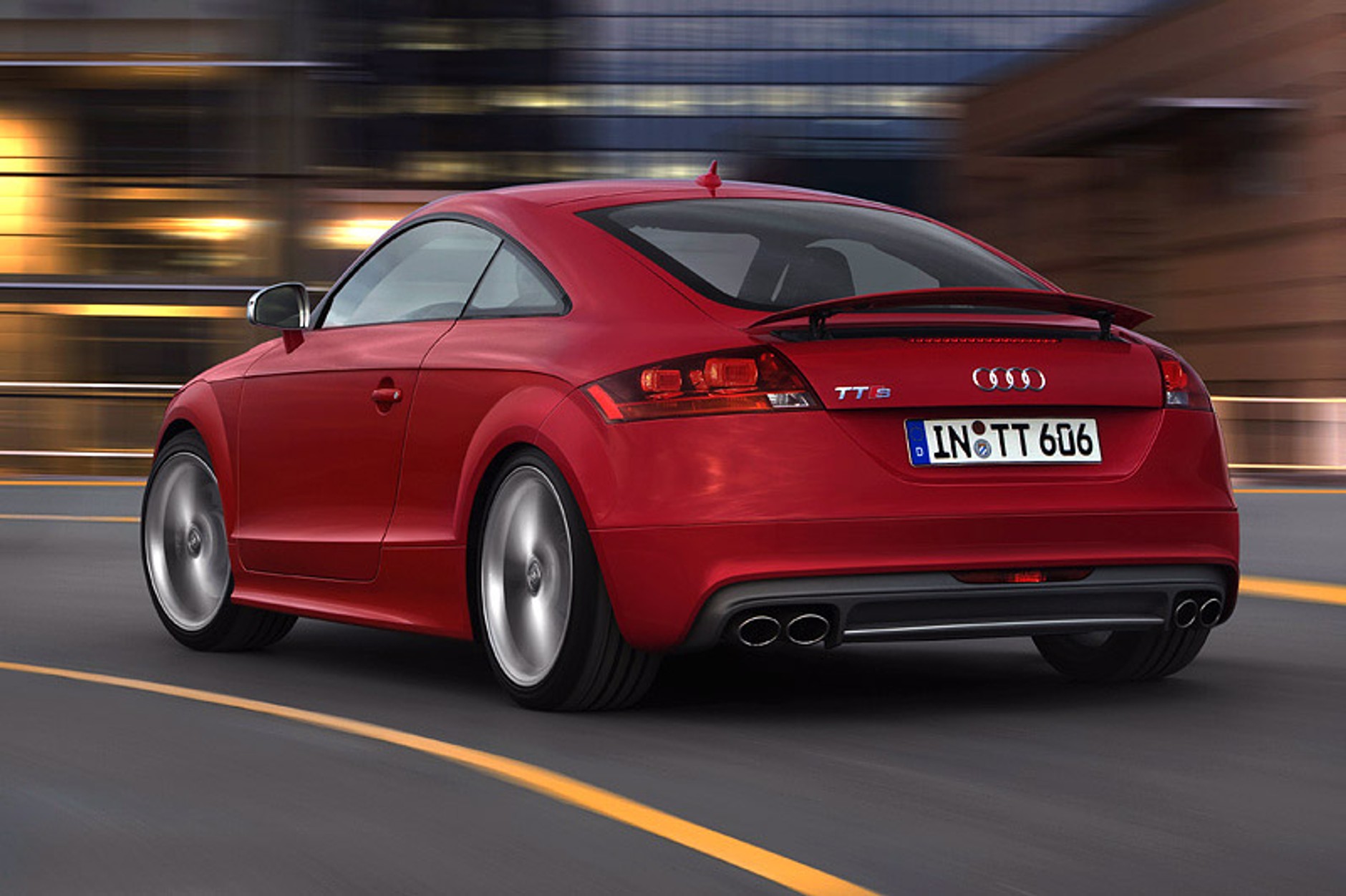 Audi TTS: 200 kW z 2,0 TFSI (oficjalne informacje)