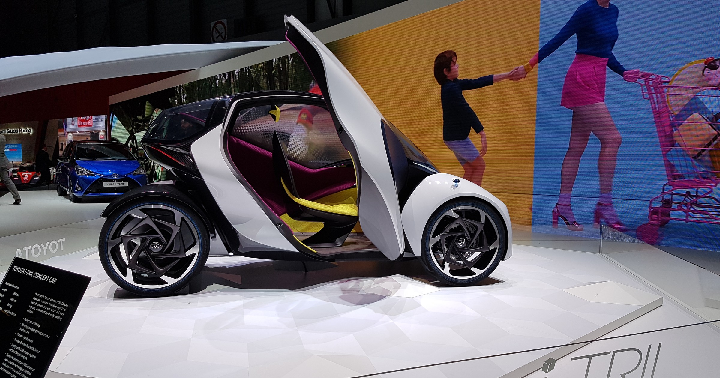 Toyota i-TRIL Concept