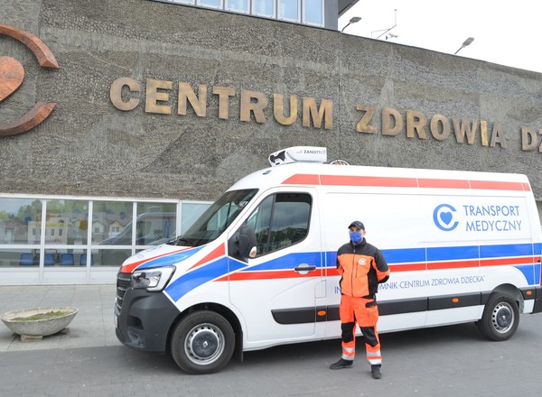 Renault Master Izoterma wypożyczone do Centrum Zdrowia Dziecka