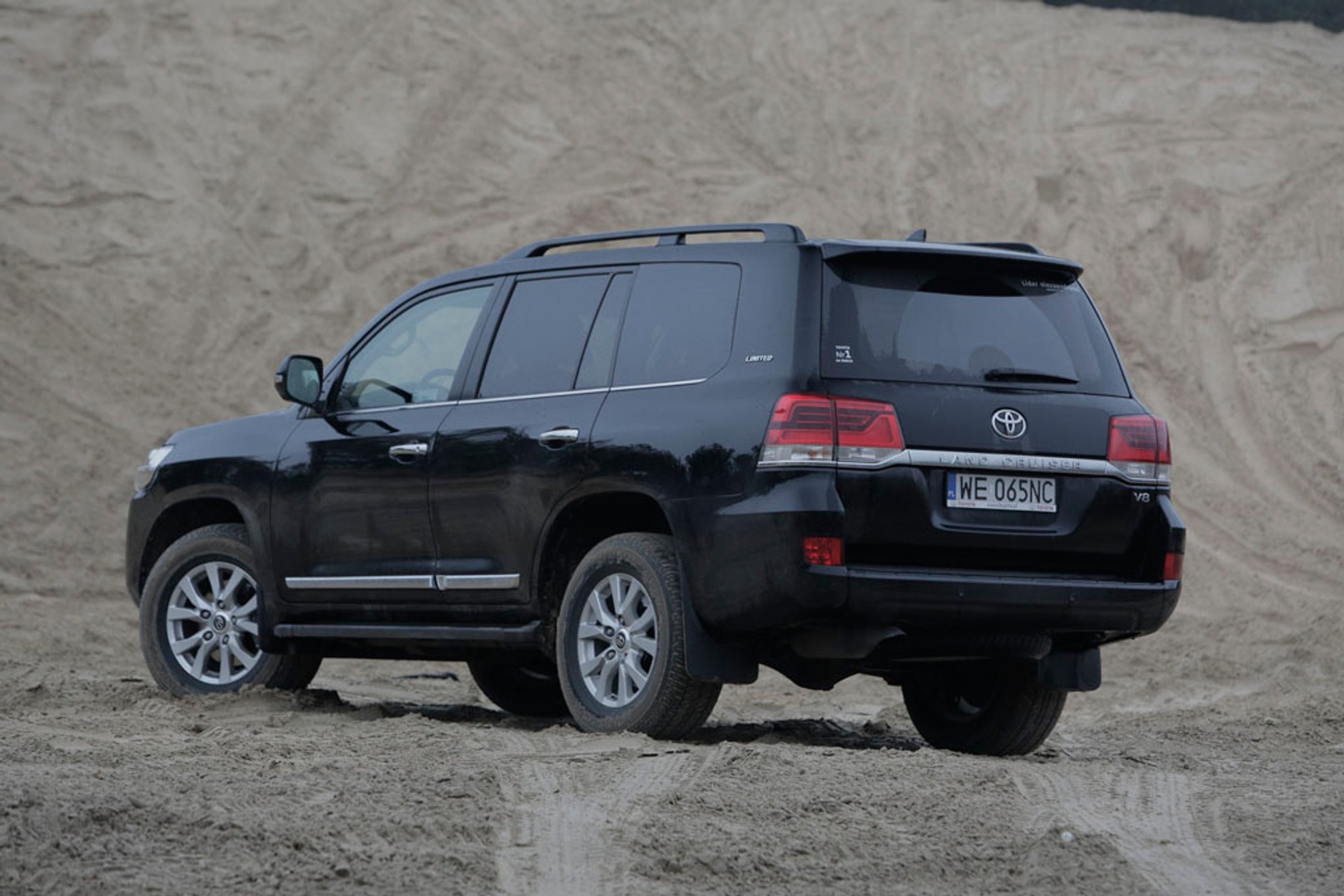 Toyota Land Cruiser V8 - zabili ją i wróciła!