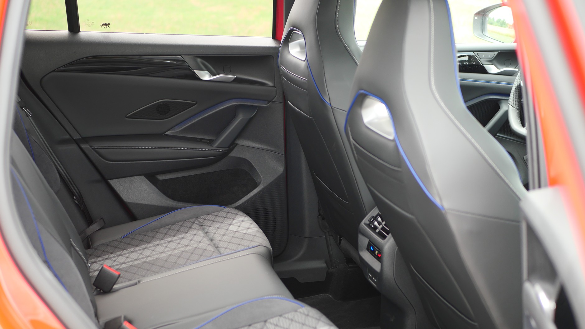 Volkswagen Tiguan 2.0 TDI 4Motion R-line (2024)