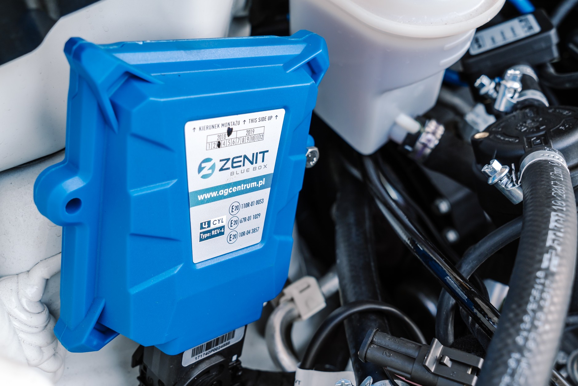 Zenit Blue Box do hybrydy