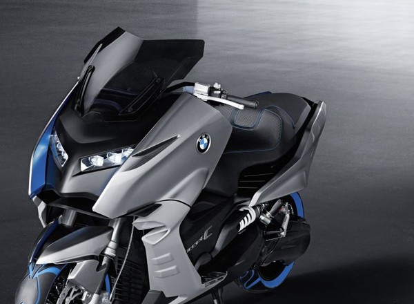 BMW powraca z nowym, luksusowym skuterem