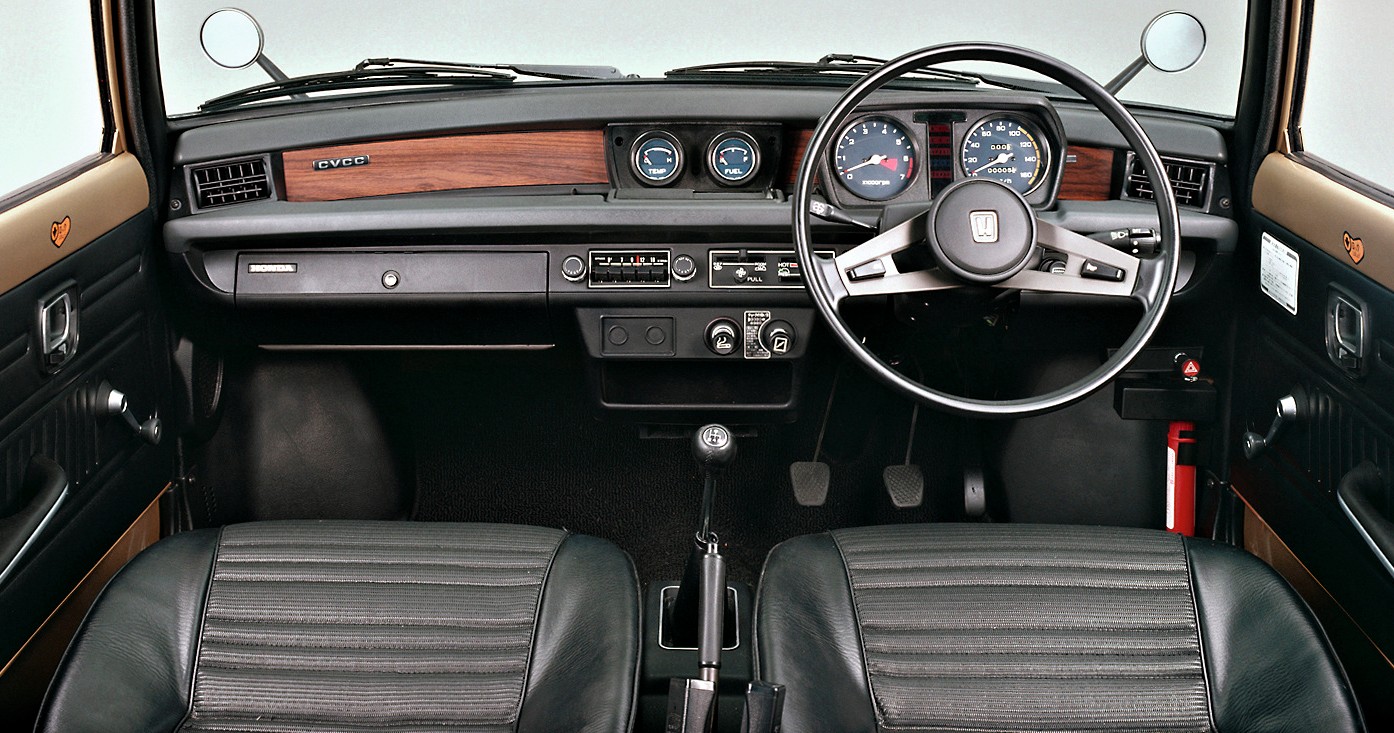 Kokpit Hondy Civic I