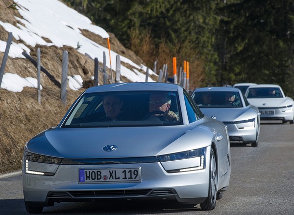 VW XL1 na trasie z Lucerny do Genewy