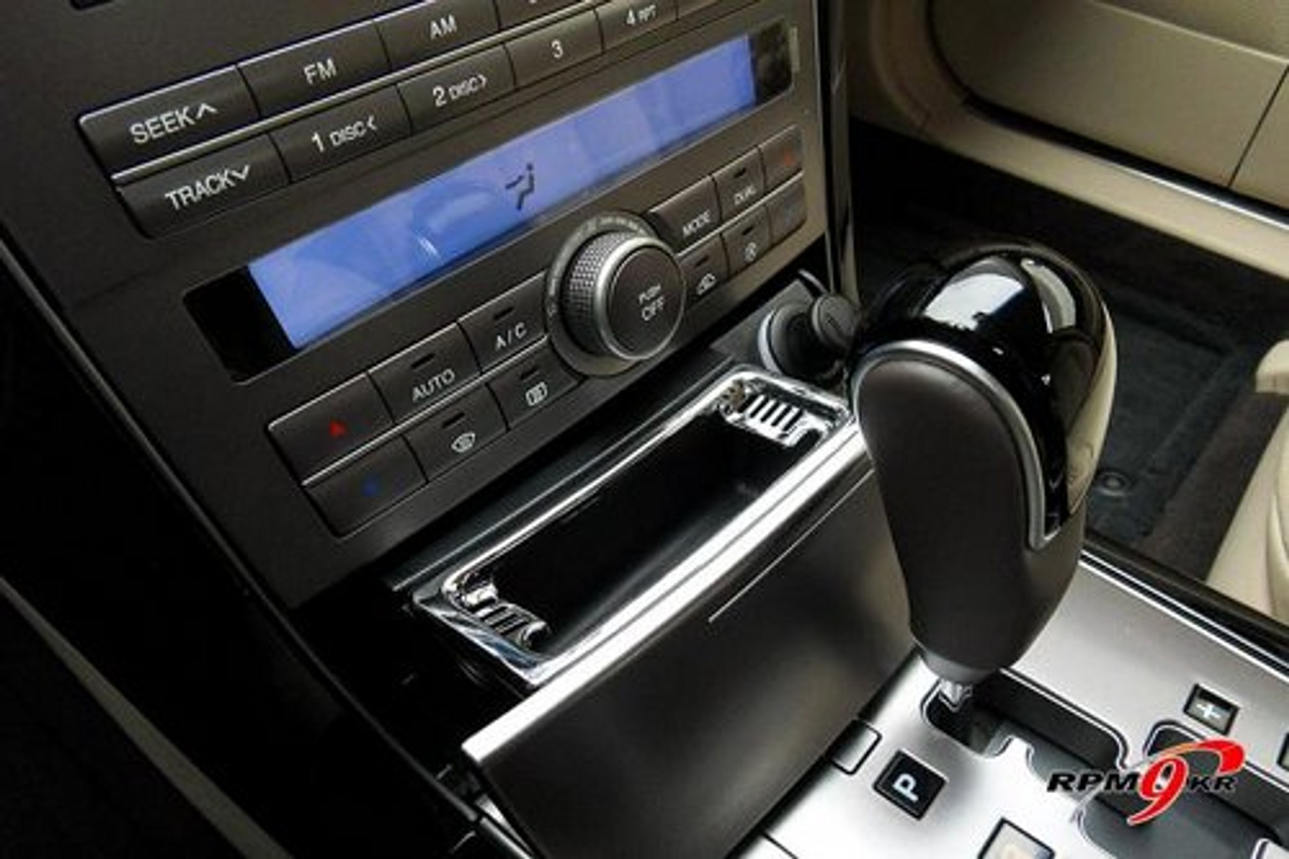 KIA Opirus - Lifting koreańskiej limuzyny