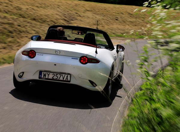 W końcu jakaś dobra nowina! Nowa Mazda MX-5 pozostanie wierna tradycji
