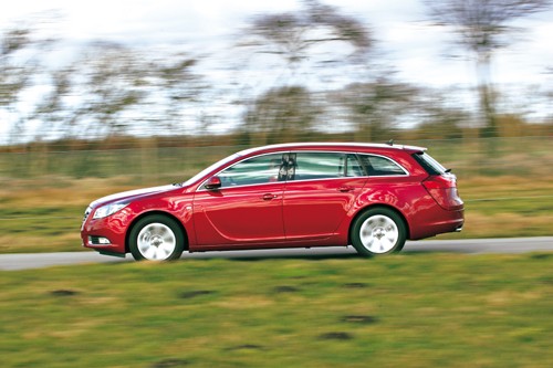 Opel Insignia kontra Renault Laguna Grandtour i Volkswagen Passat Variant: Czy kombi Opla pokona konkurentów?