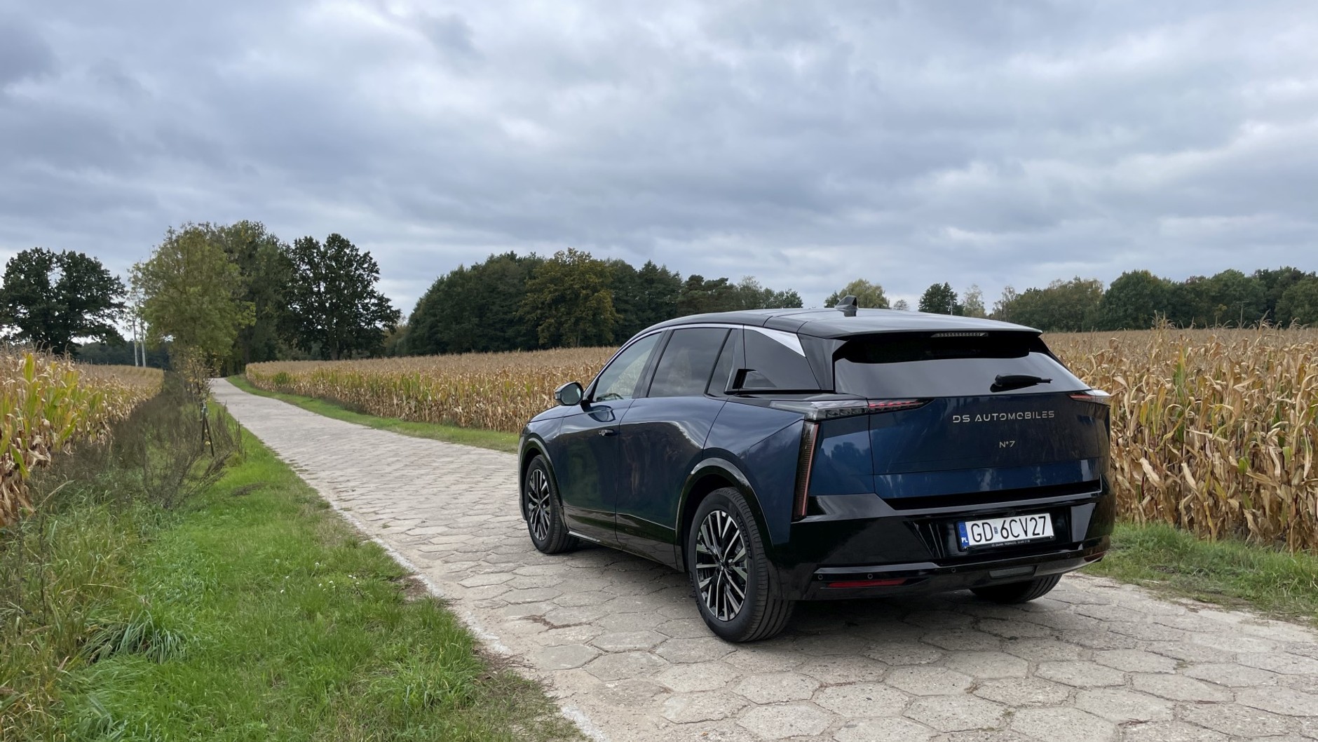 DS N°7 Hybrid