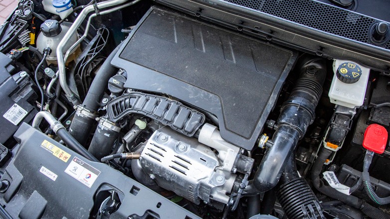 Peugeot 308 1.2 PureTech - całkiem udane trzy cylindry