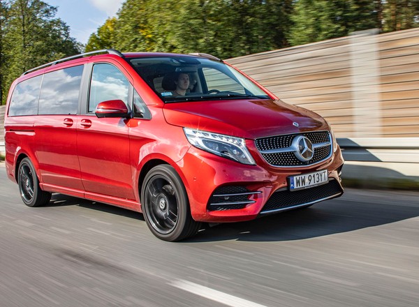 Mercedes V 300 d 4Matic – autobus klasy wyższej