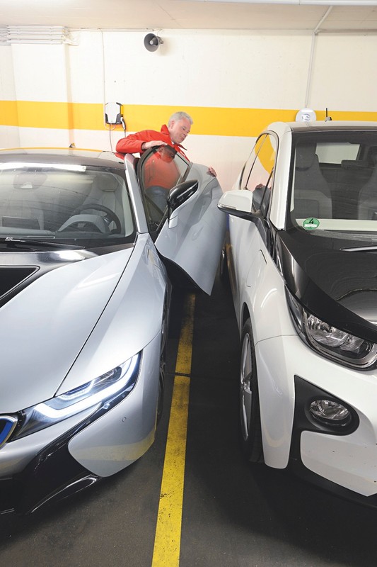 BMW i8