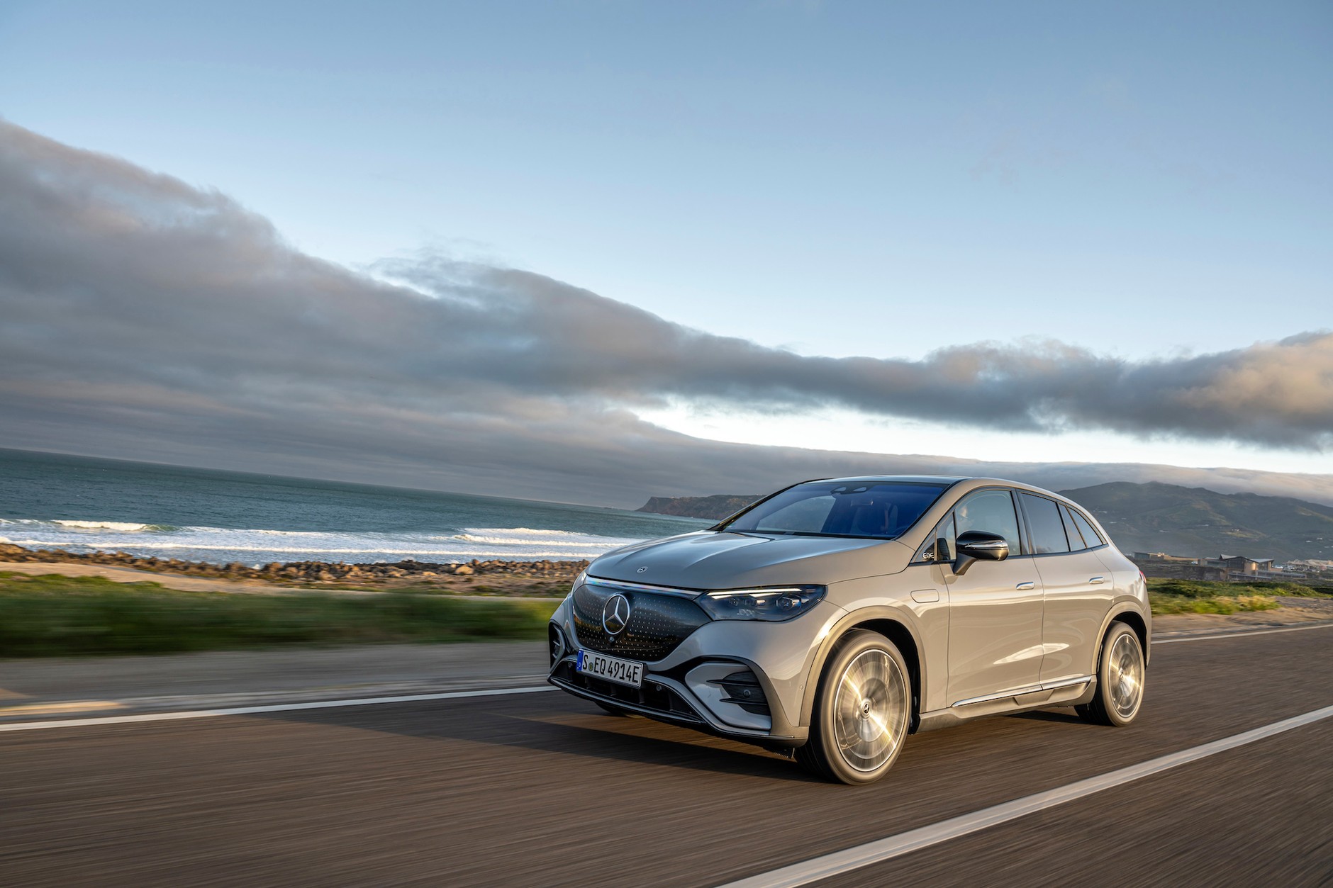 Mercedes EQE SUV