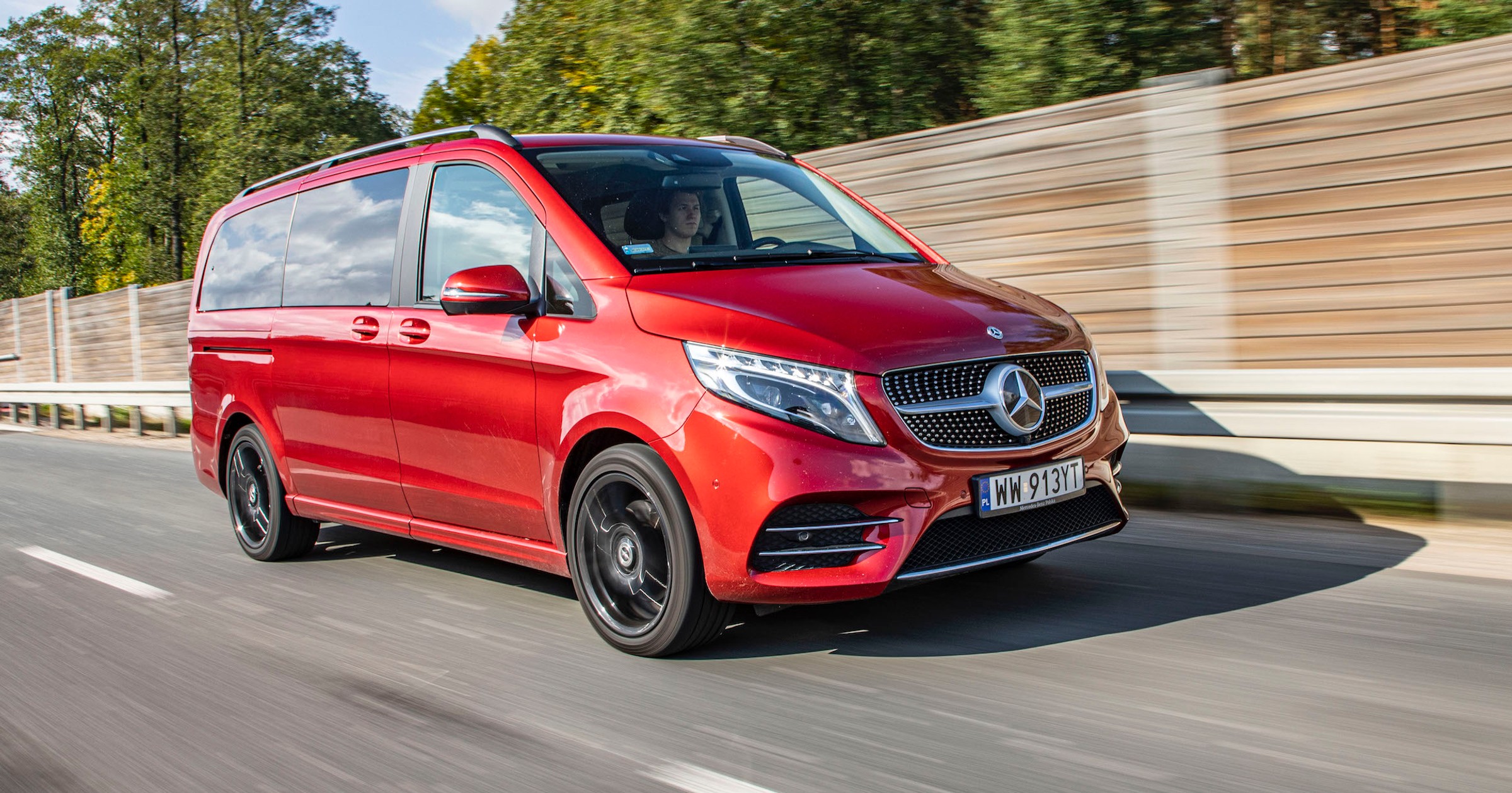  Mercedes V 300 d 4Matic – autobus klasy wyższej