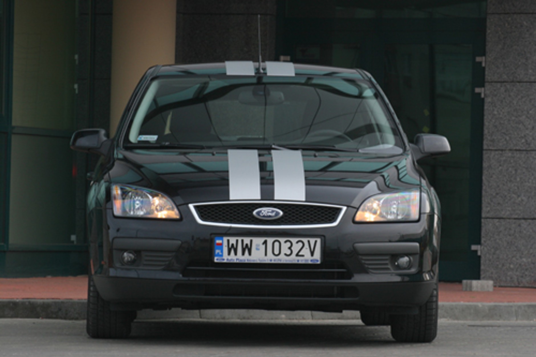 Kia Ceed, Opel Astra, Ford Focus - Dwa niszczyciele i stawiacz min