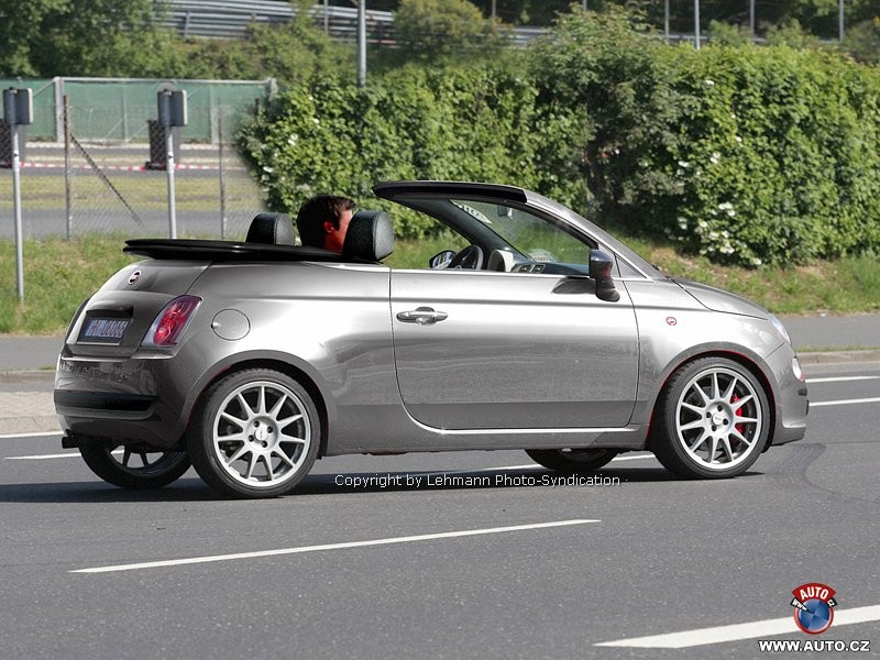 Fiat 500 Abarth: premiera w Tokio