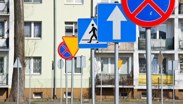 Polska tonie w znakach drogowych? Holendrzy mogą się z nami utożsamiać