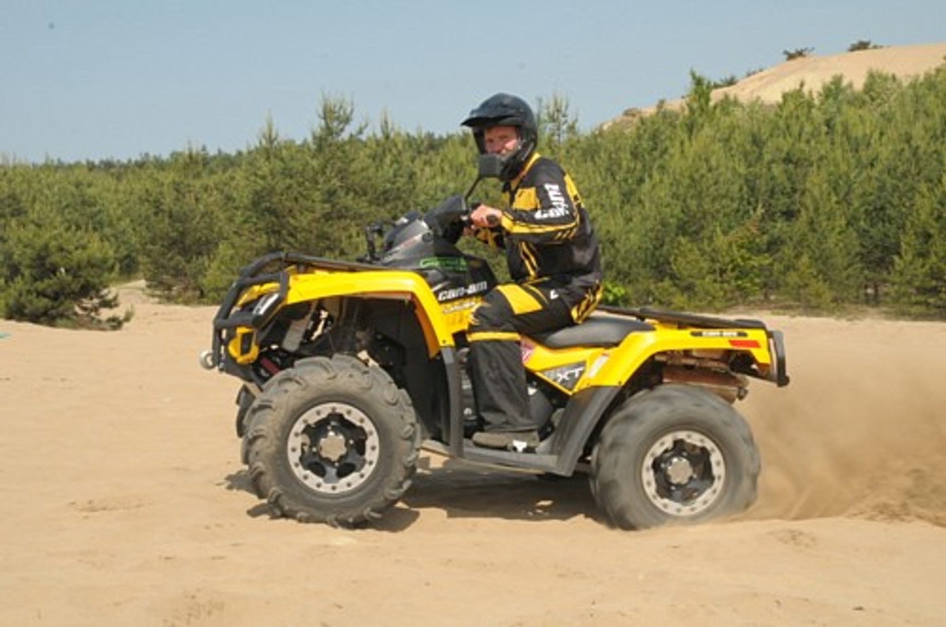 Prównanie mocnych quadów - Can-am Outlander 800R Max LTD kontra Can-am Outlander 800R