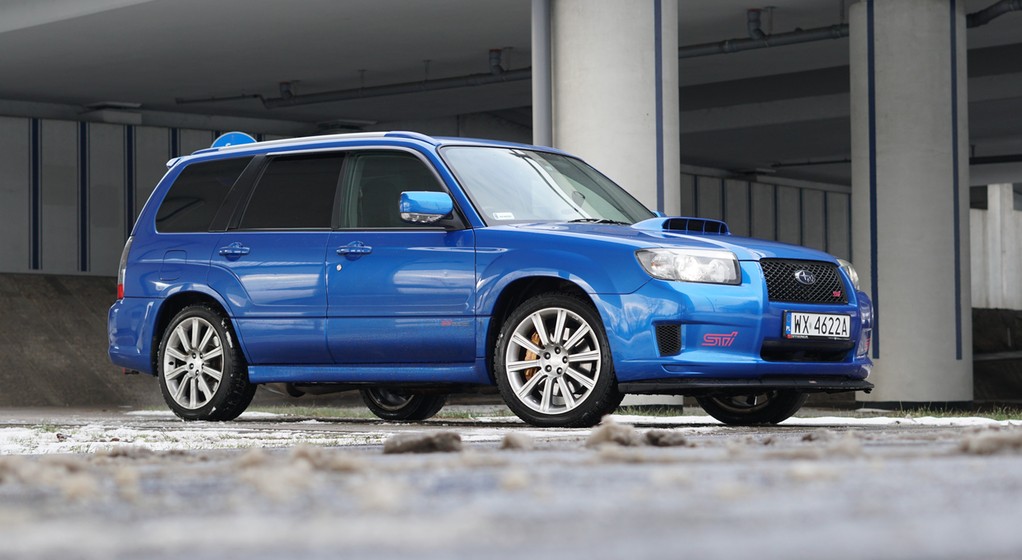 Fabrycznie Forester STi wychodził na takich felgach, złote były dostępne jako opcja