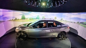 Milion dolarów na godzinę. Tak dziś rozwija się motoryzacja